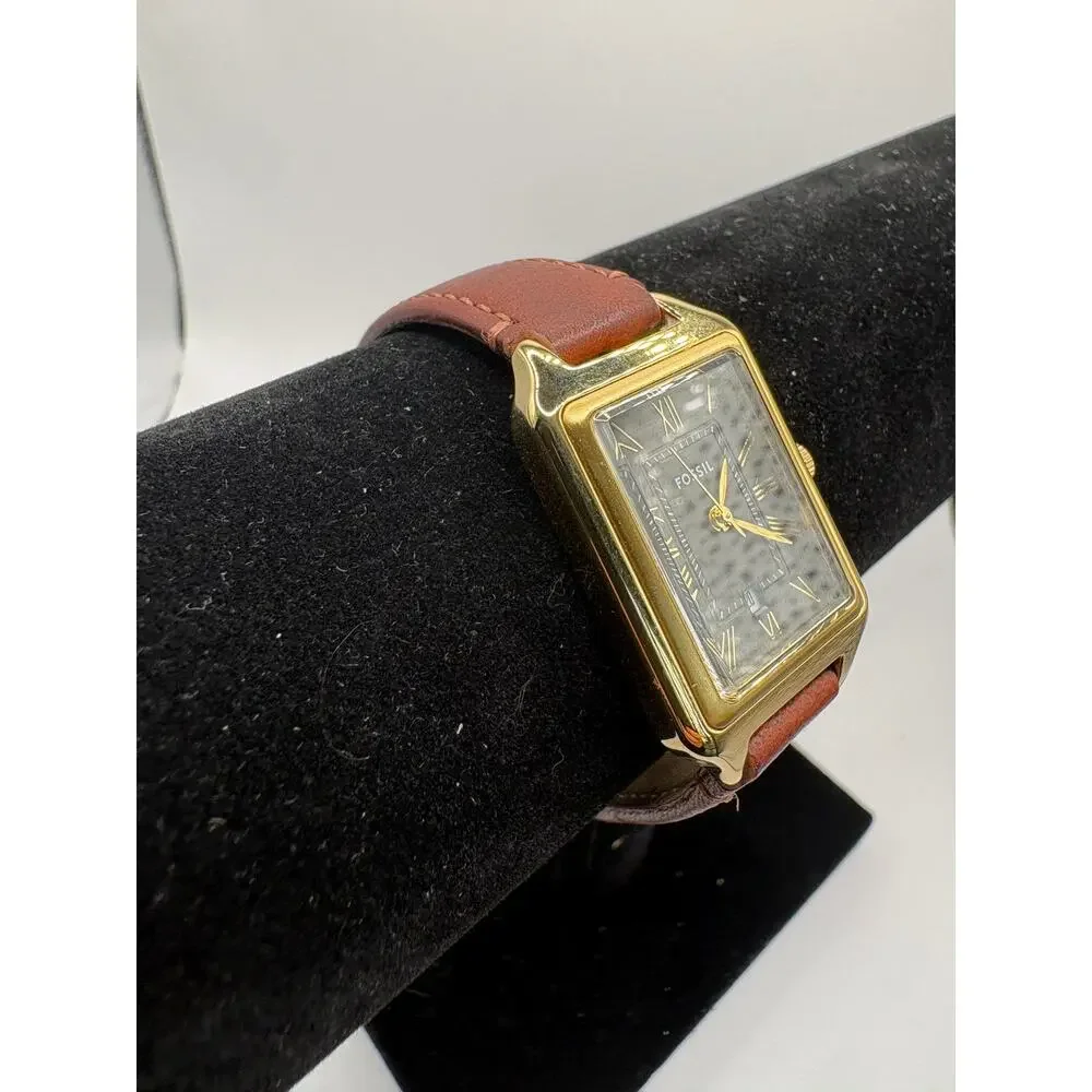Fossil Women's Raquel Three-Hand Date Medium Brown Genuine Leather Watch